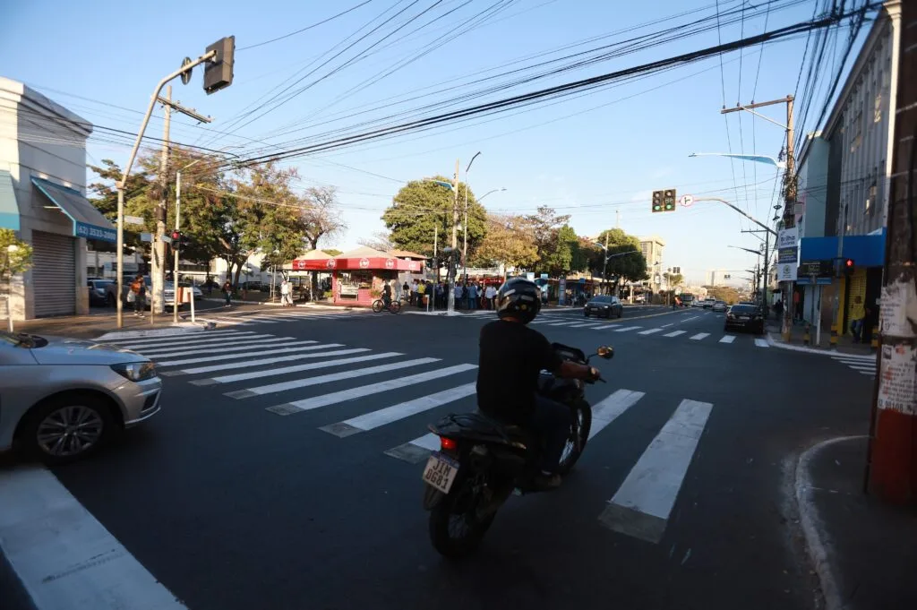 Corredores de trânsito com Onda Verde goiânia